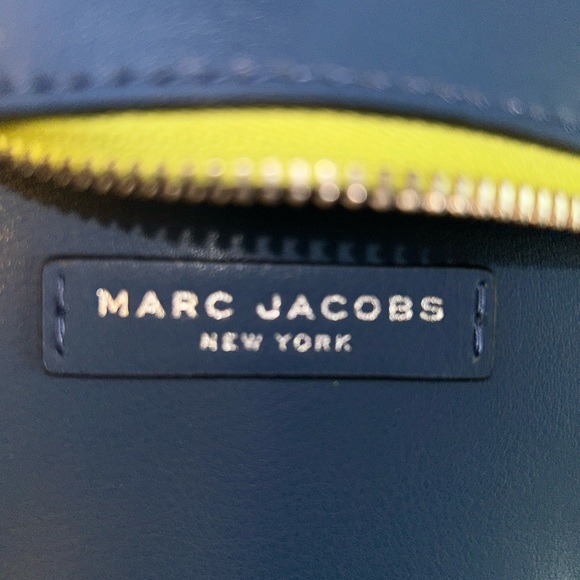 Marc Jacobs Camera Bag, Pre-loved - Picture 6 of 7